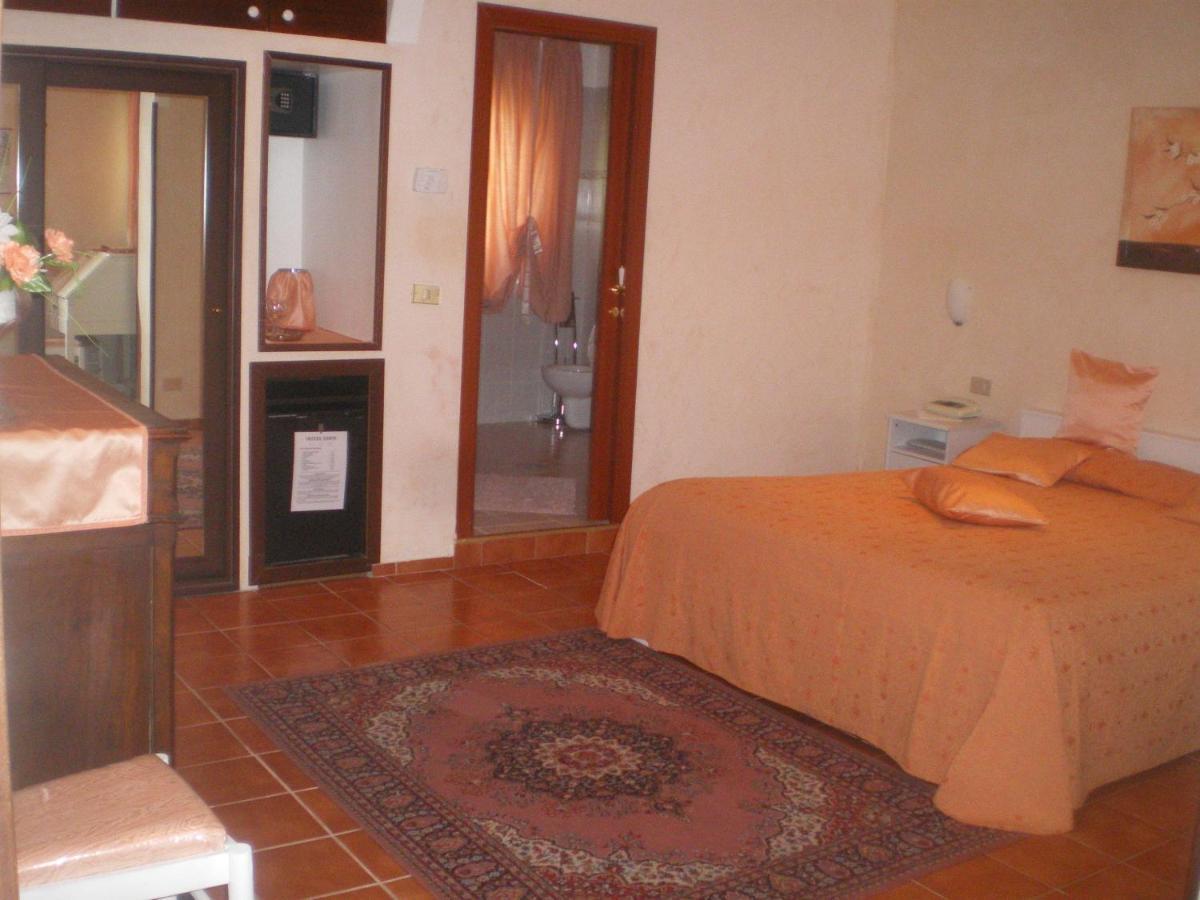 Hotel Eden Osio Sotto Quarto foto